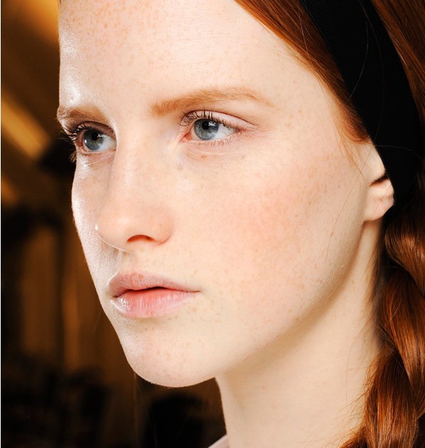 【魔發(fā)奇緣】俏麗麻花辮&亮麗美妝