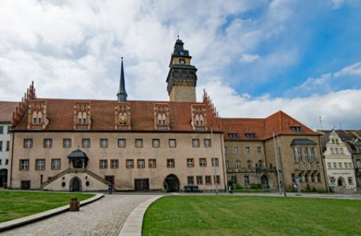 德國不萊梅大學報名的學院設(shè)置和專業(yè)設(shè)置有哪些？