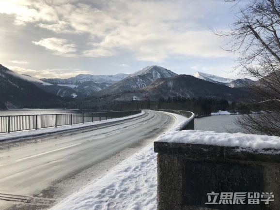 德國留學(xué)公立大學(xué)一年費用有哪些？