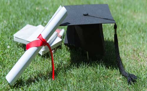 去韓國留學(xué)哪個中介好