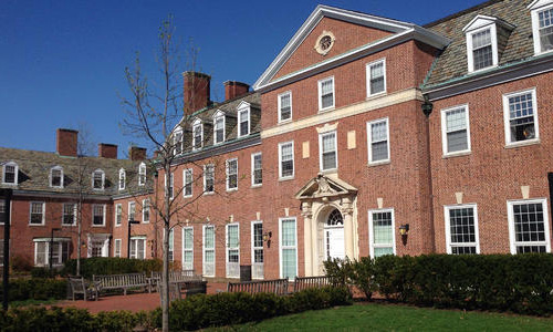 約翰霍普金斯大學(xué)皮博迪音樂學(xué)院怎么樣？