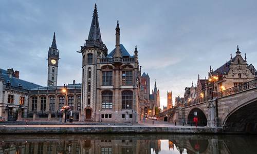 藝術(shù)留學(xué)想申請(qǐng)歐洲讀藝術(shù)學(xué)校要滿足什么條件