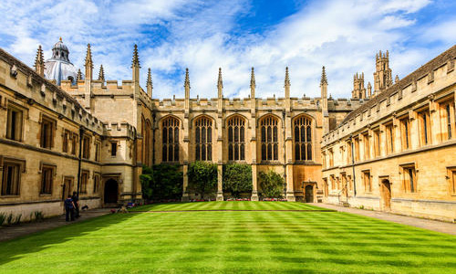 英國(guó)牛津大學(xué)專業(yè)設(shè)置