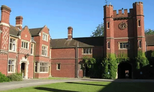 英國(guó)雷丁大學(xué)本科專業(yè)有哪些？