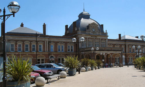 英國(guó)廣告設(shè)計(jì)專業(yè)讀研院校有哪些？