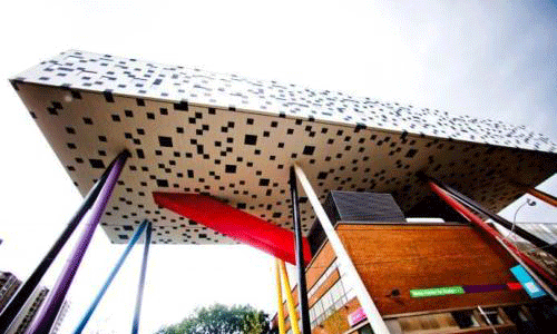 安大略藝術(shù)設(shè)計(jì)學(xué)院如何申請(qǐng)？