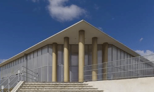 為什么拉奎拉美術(shù)學(xué)院深受藝術(shù)生關(guān)注？