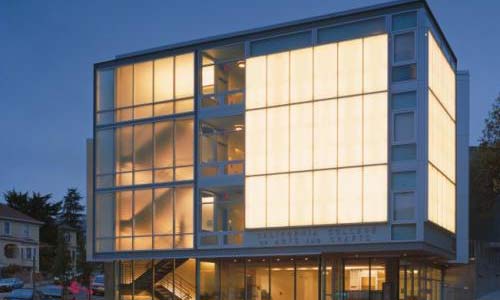 美國電影學(xué)院有哪些？