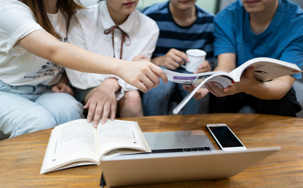 留學(xué)中介收費情況如何？