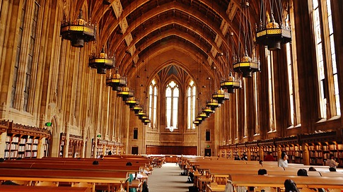 美國(guó)西北大學(xué)碩士讀幾年？